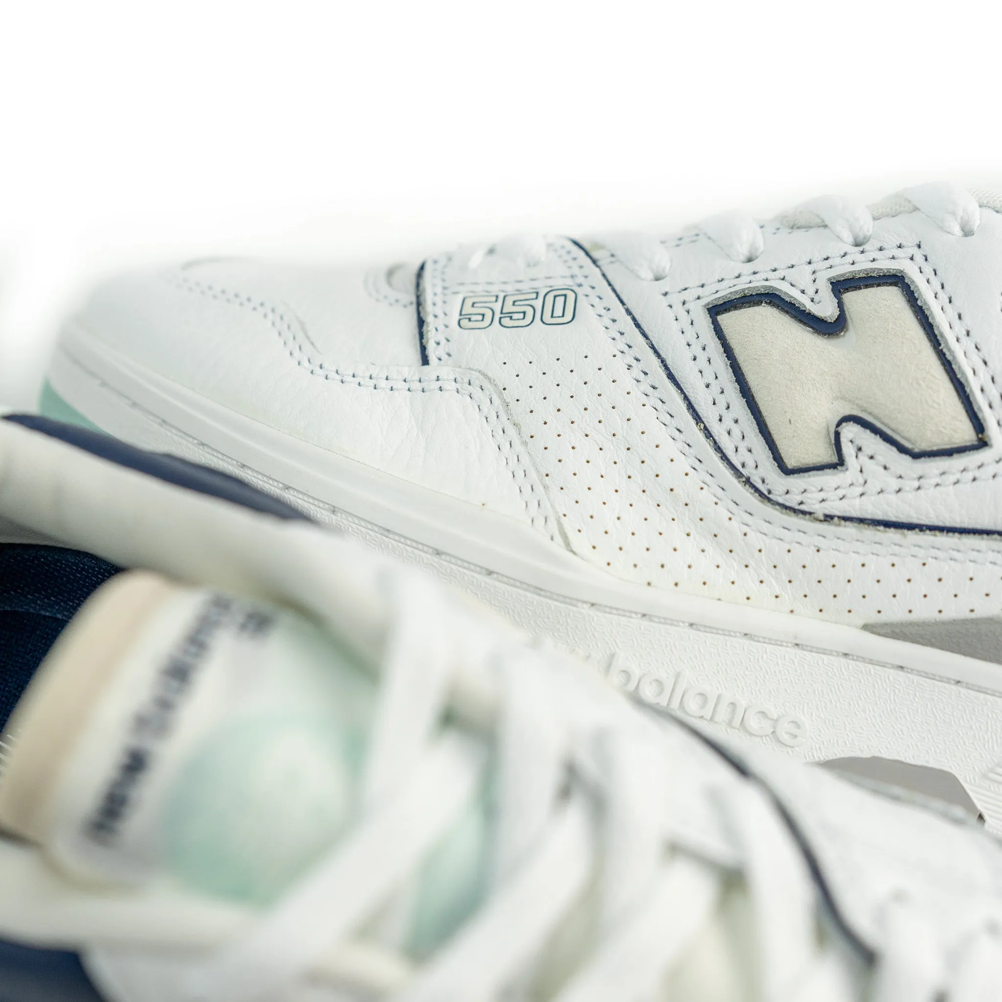 550 WHITE | MINT | NAVY