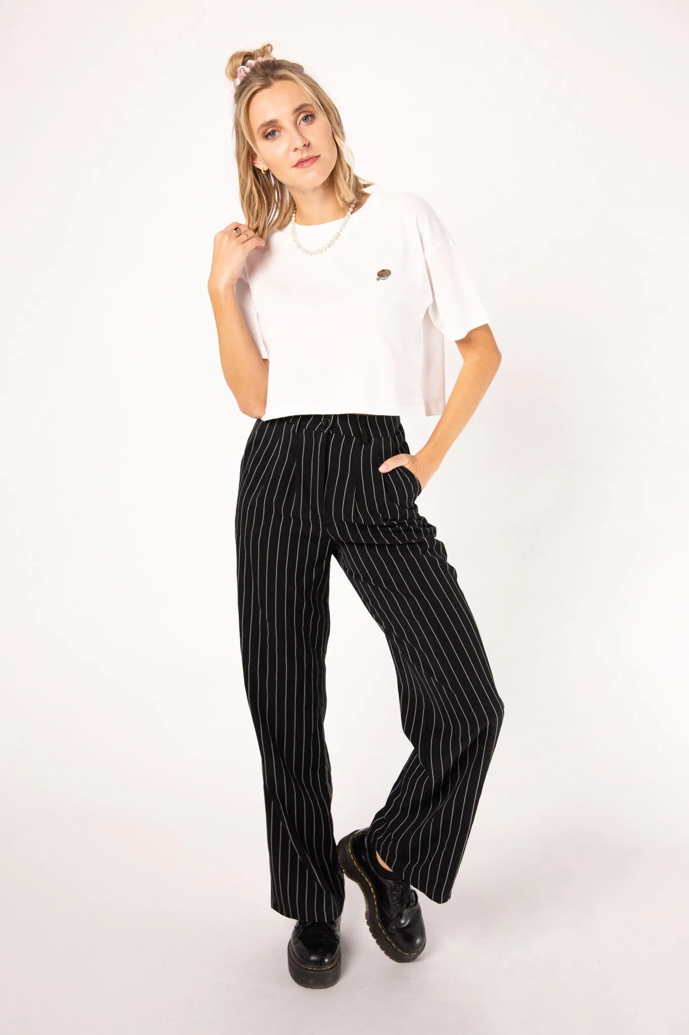 Flat White | Besticktes Bio Baumwoll Crop Top