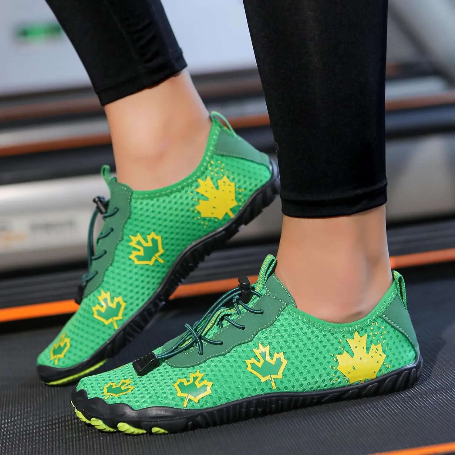 Hike Barefoot Shoes Women, Maple Leaf Print Grounded Barefoot Footwear Shoes, Neuropathy Walking Shoe Wide Toe Box Zero Drop Beach Sneakers for Gym Athletic Walking Running Sneakers Water Resistant