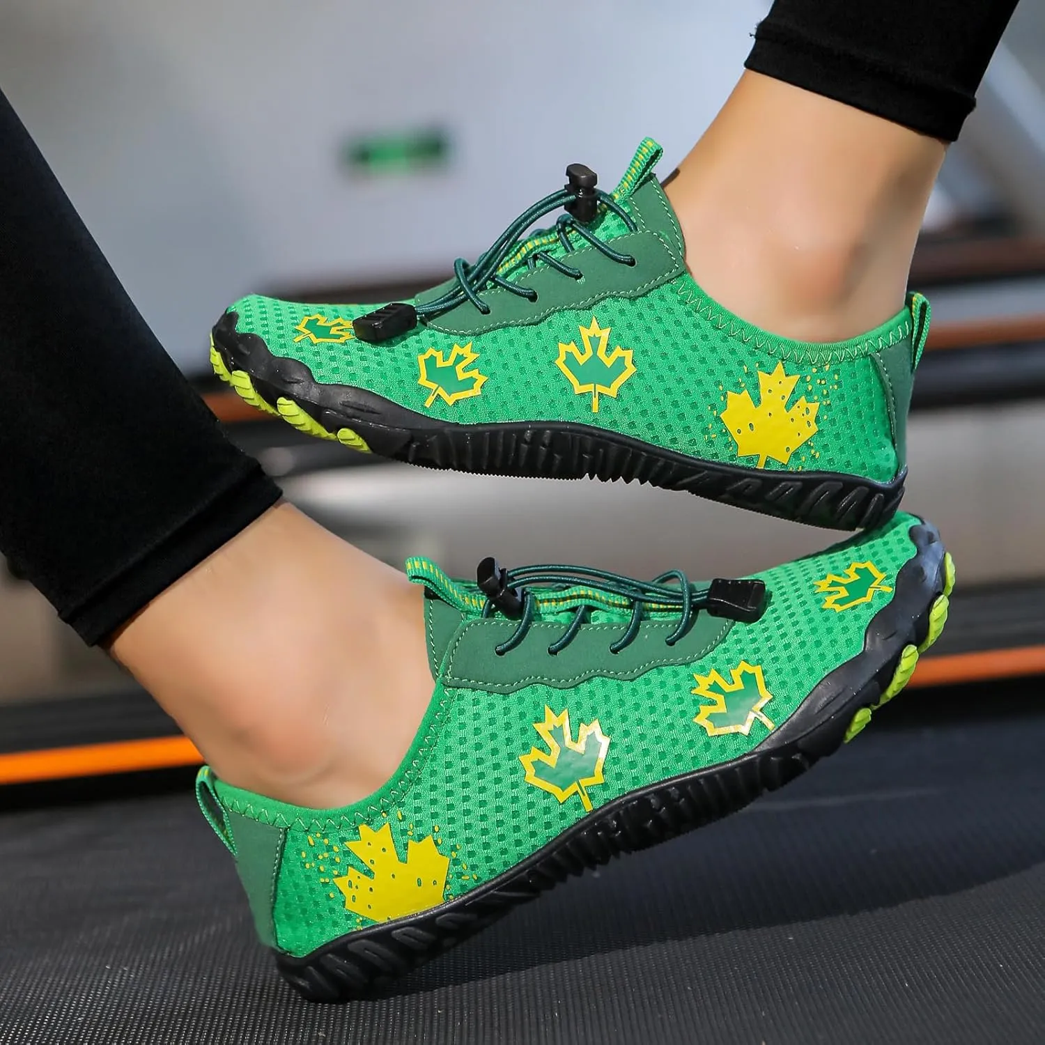 Hike Barefoot Shoes Women, Maple Leaf Print Grounded Barefoot Footwear Shoes, Neuropathy Walking Shoe Wide Toe Box Zero Drop Beach Sneakers for Gym Athletic Walking Running Sneakers Water Resistant