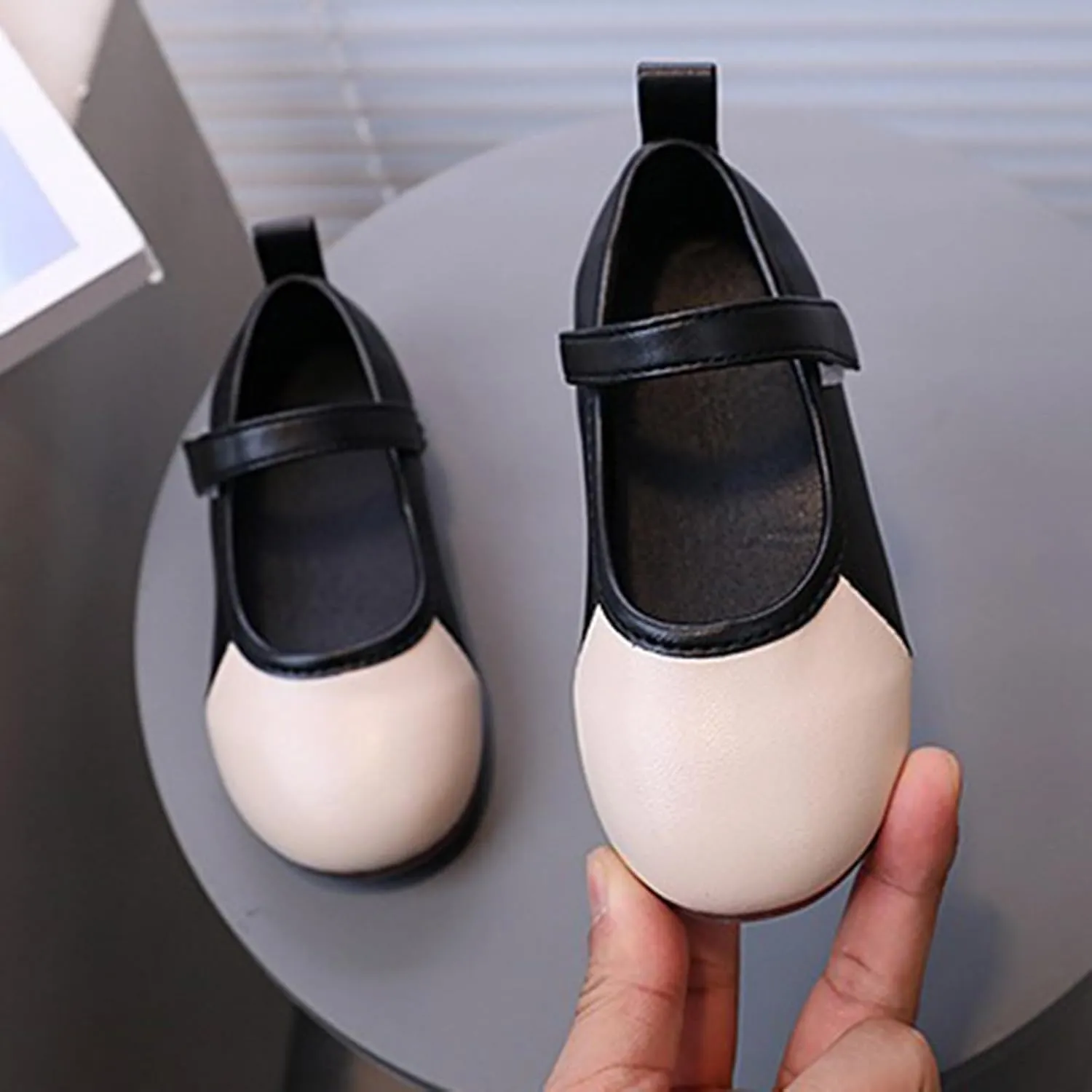 IWIHMIV Girls Dress Shoes Flat Mary Jane Shoes for Girls Soft Walking School Wedding Party Comfortable Non Slip Shoes