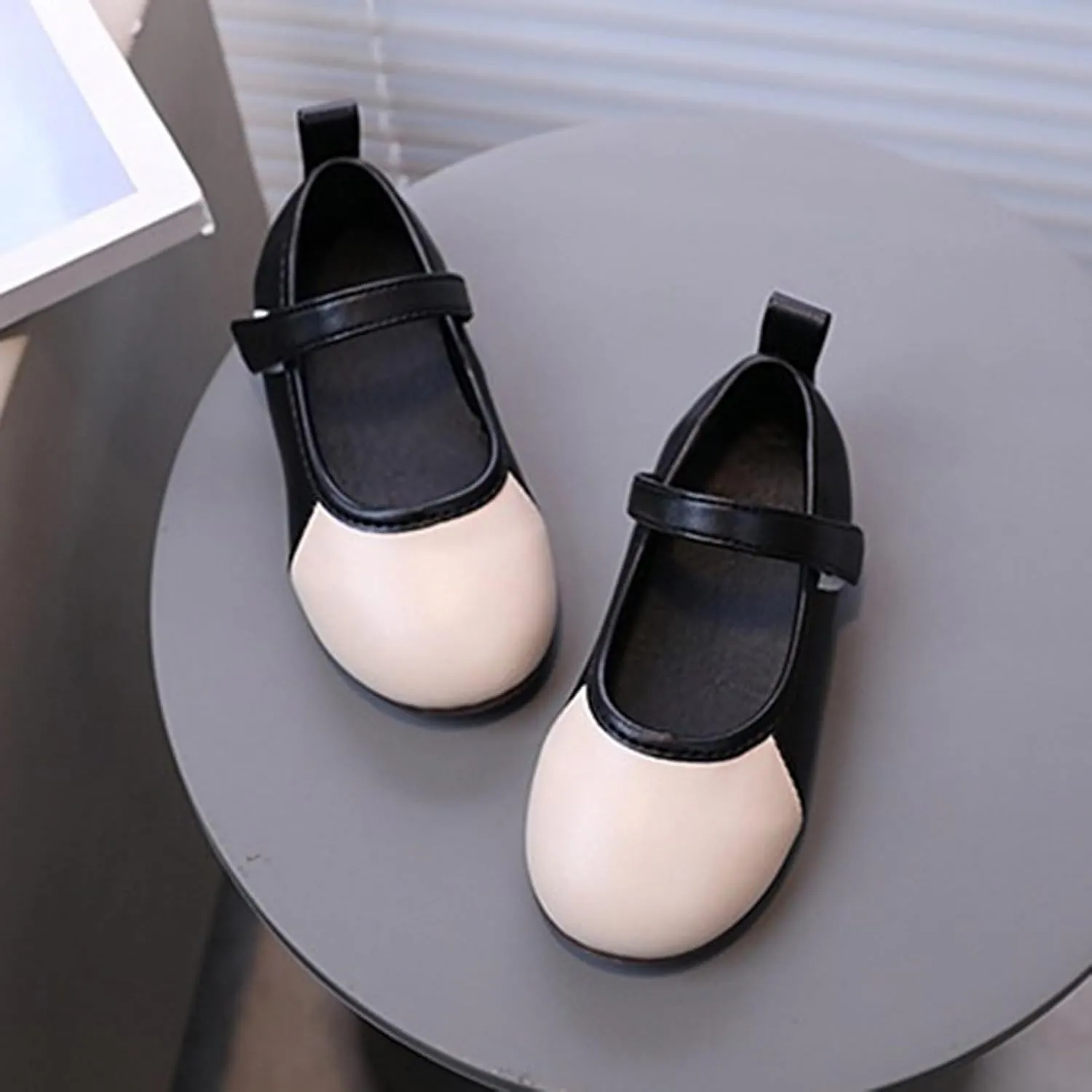 IWIHMIV Girls Dress Shoes Flat Mary Jane Shoes for Girls Soft Walking School Wedding Party Comfortable Non Slip Shoes
