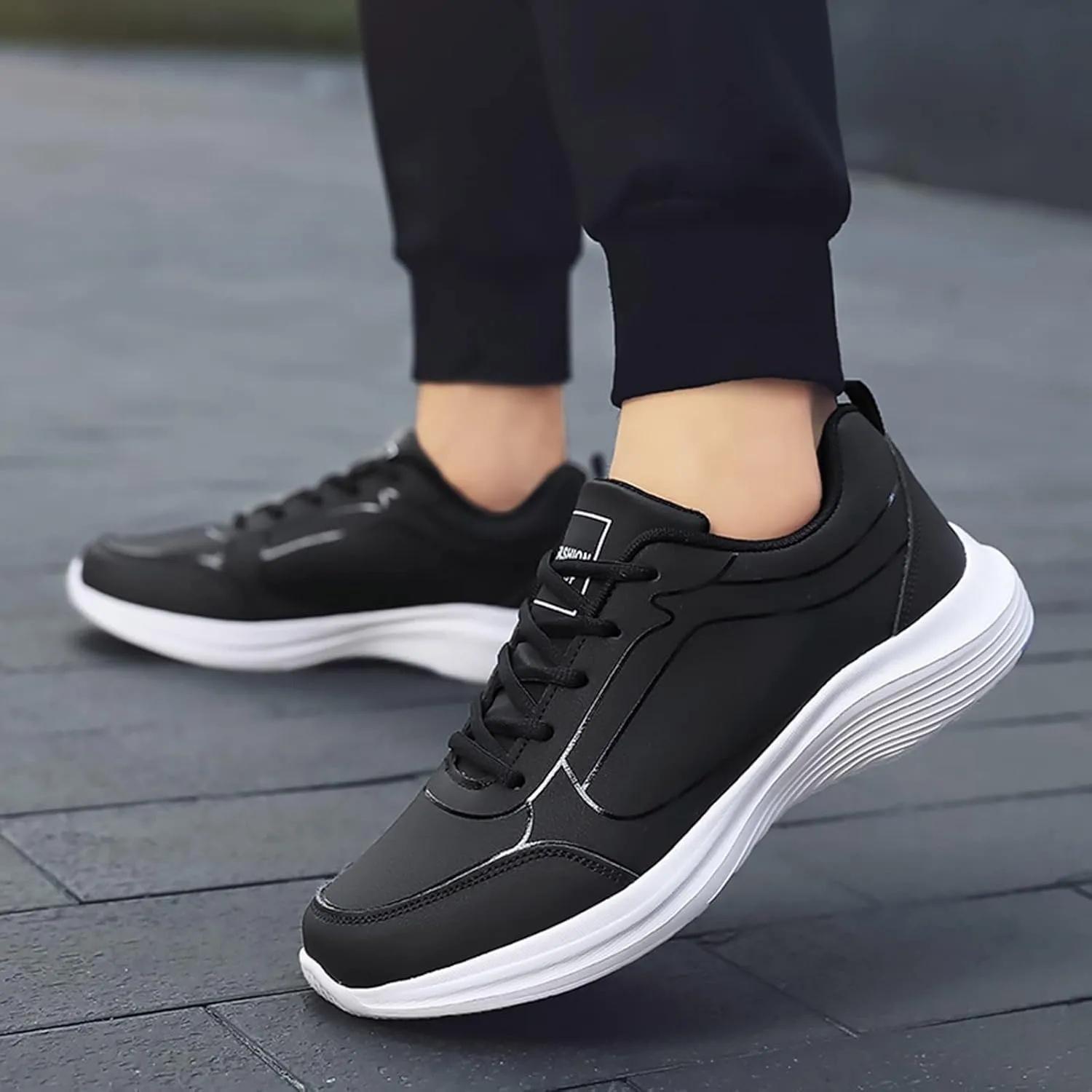 Men's Fashion Sneakers Fashion Men Sports Shoes Flat Non Slip Lace Up Upper Lightweight and Comfortable