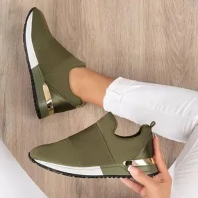 Unchained Future Low-Top Sneakers