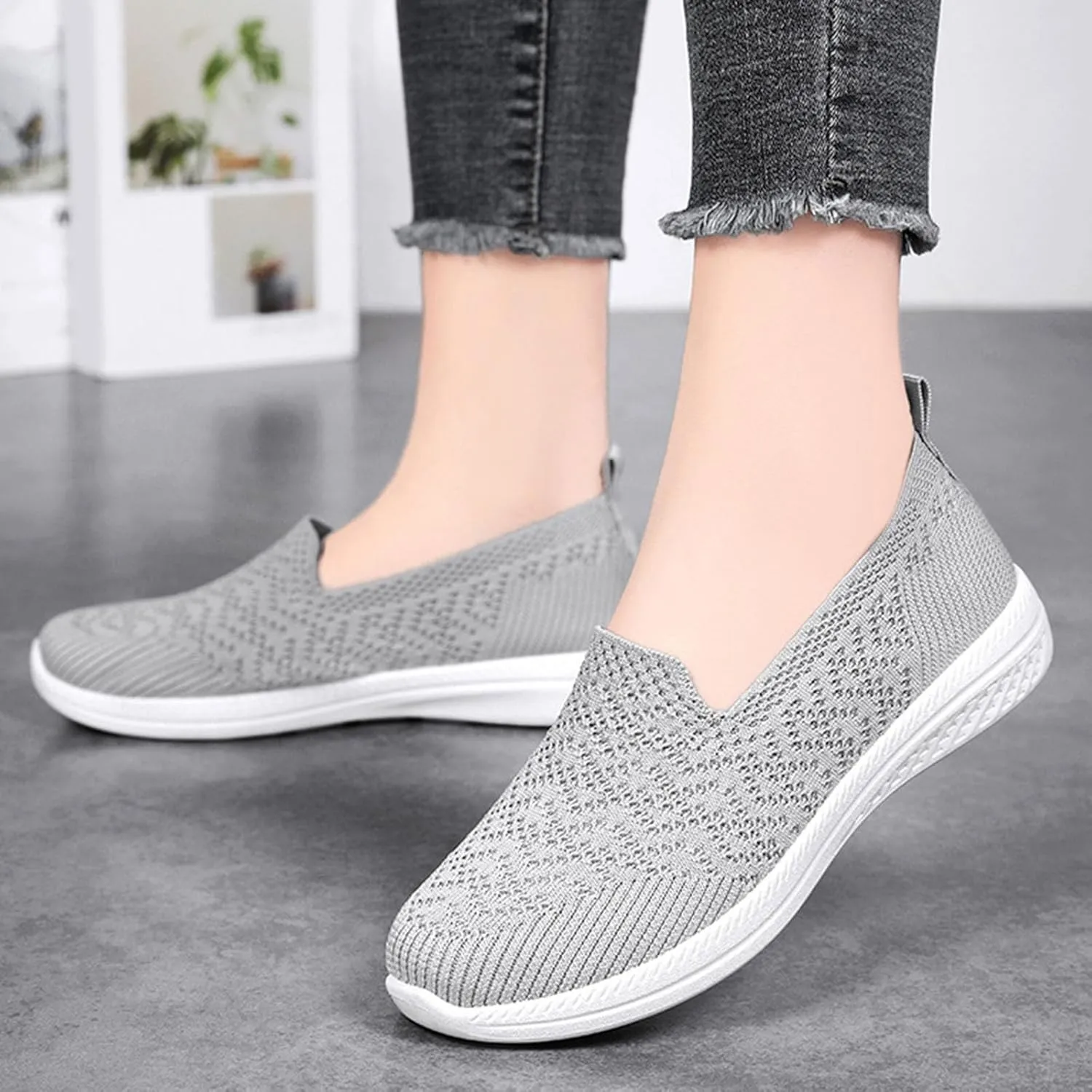 Women Casual Shoes Fashion Simple Solid Color Comfortable and Lightweight Flat Bottomed Slip On Business Heels Women