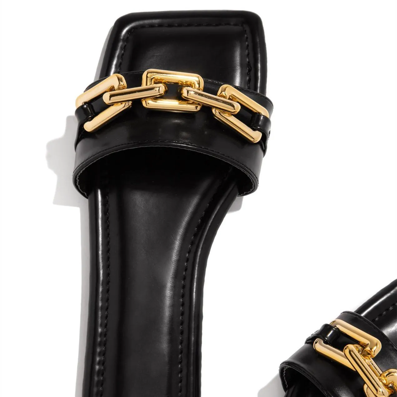 Women square peep toe chain decor flat slide sandals